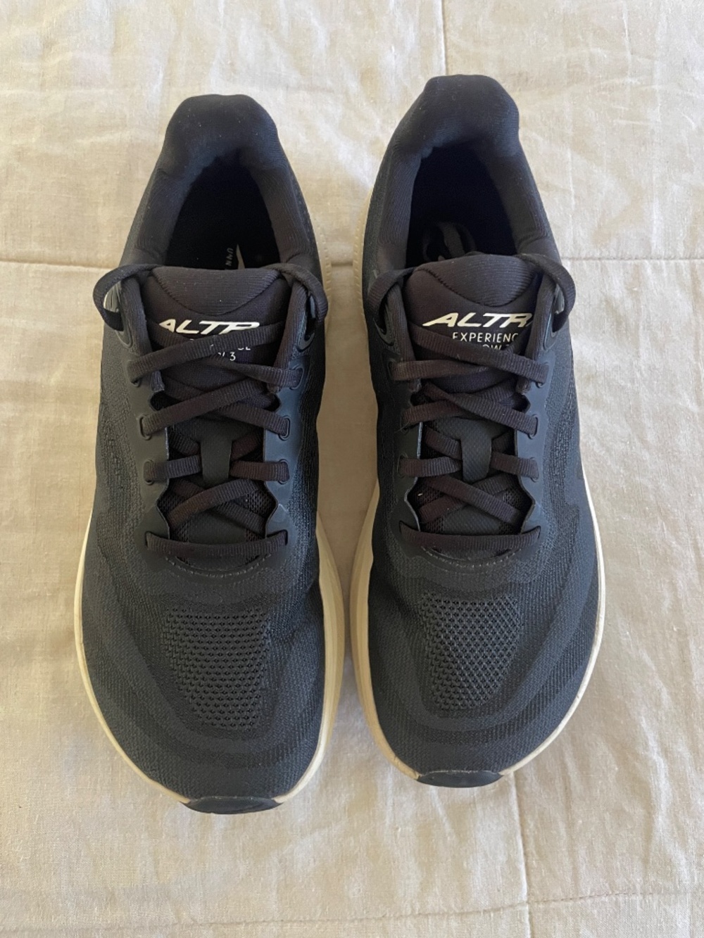 Altra Experience Flow 3 Women's size 7.5